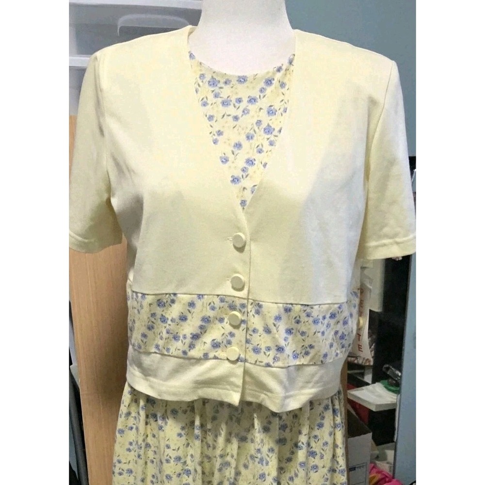 Willow Ridge‎ Size 6P  2-pieceMidi Dress MatchingBelt & Shirt Jacket Cottagecore